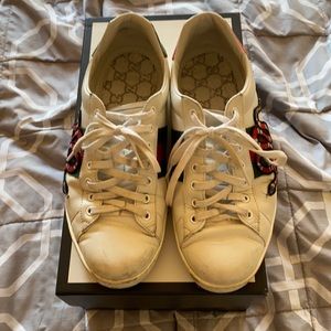 GUCCI SNAKE PRINT MENS SNEAKERS SIZE 10.5 (WORN)